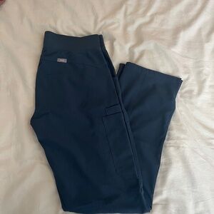 Figs Kade Cargo Scrub Pants in Dark Harbor Size S
